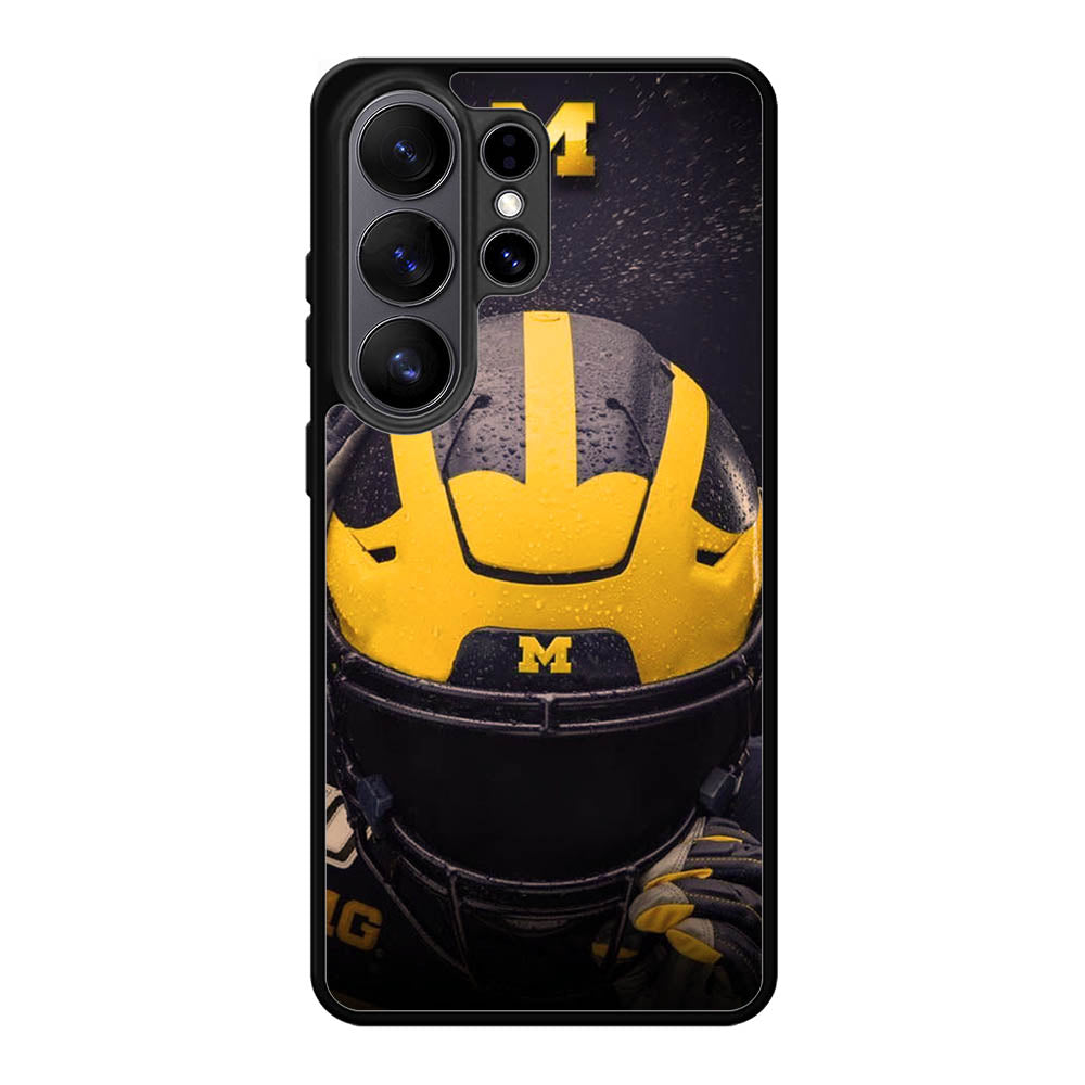 Michigan Wolverines Helmet Samsung Galaxy S26 Ultra phone case with DC1153 design